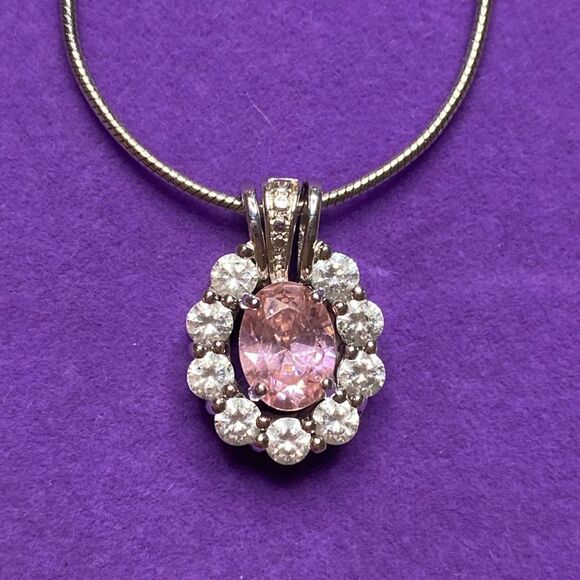 💛 Classic White Gold Plated I Forever Love You Crystal Necklace - Picture 2 of 6